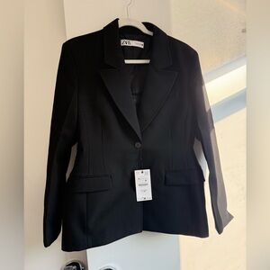 Zara Black Tailored Blazer FITTED BLAZER WITH SHOULDER PADS ZW COLLECTION